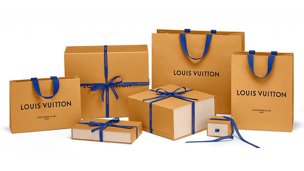 Túi giấy đựng sản phẩm Louis Vuitton